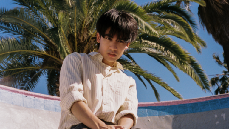MICO lança “Like You Mean It”, segundo single do When The Lights Turn On